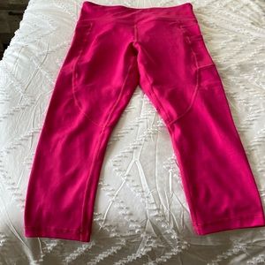 Hot Pink Zyia light n tight crop leggings